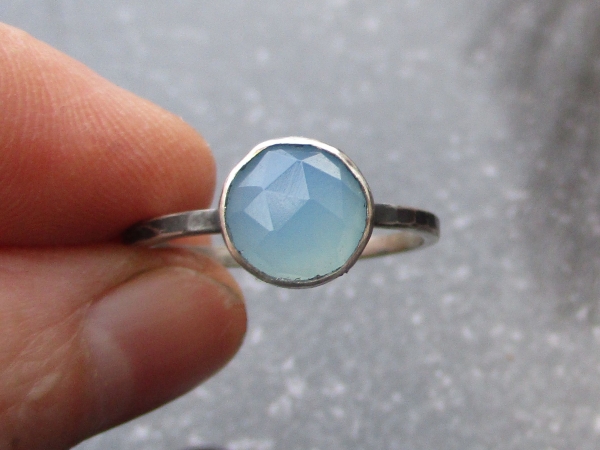 Blue Chalcedony Silver Stacking Ring Size 8 Round Rose Cut Agate Gemstone Hammer