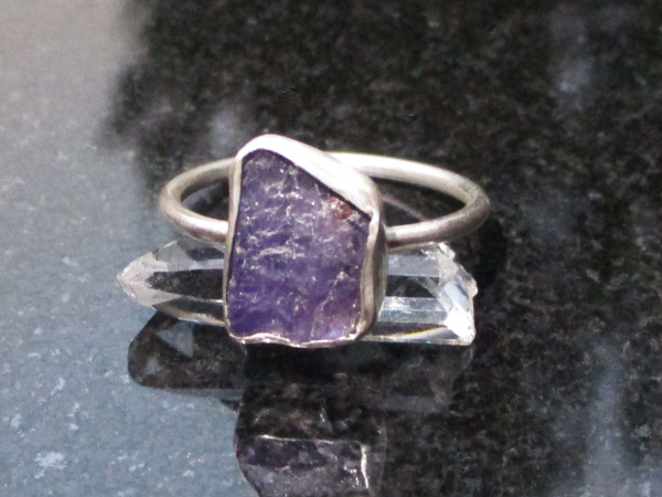 Raw Tanzanite Ring in US Size 9 Set in 925 Sterling Silver, Natural Purple Cryst
