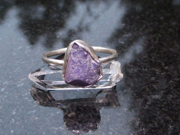 Raw Tanzanite Ring in US Size 7 Set in 925 Sterling Silver, Natural Purple Cryst