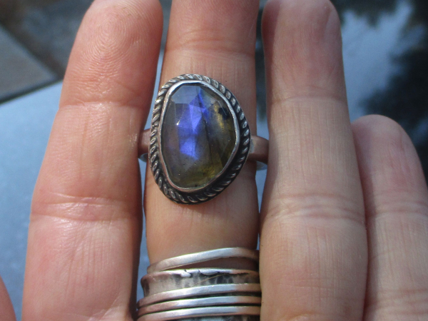 Labradorite Ring 925 Sterling Silver Statement Ring Size 9 with Freeform Faceted