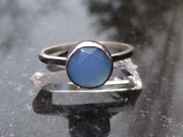 Blue Chalcedony Silver Stacking Ring Size 8 Round Rose Cut Agate Gemstone Hammer