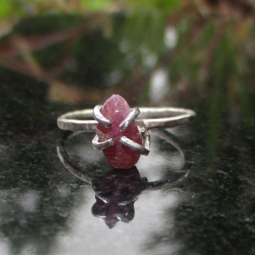 Size 7 Handmade Raw Ruby Crystal Stacking Ring in Sterling Silver With Thin Hamm