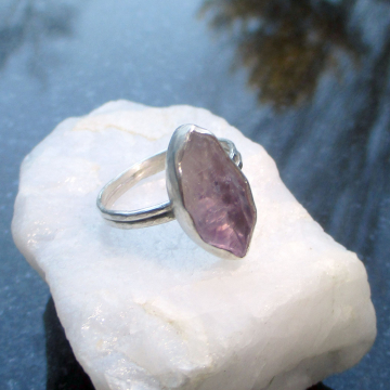 Raw Amethyst Silver Ring Size 8.6  Purple Crystal Point Stacking Ring in Sterlin
