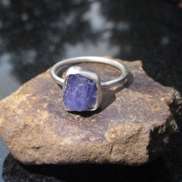 Raw Tanzanite Ring in US Size 7.5 Set in 925 Sterling Silver, Natural Purple Cry