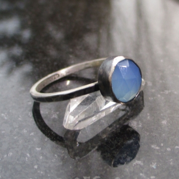 Blue Chalcedony Silver Stacking Ring Size 8 Round Rose Cut Agate Gemstone Hammer