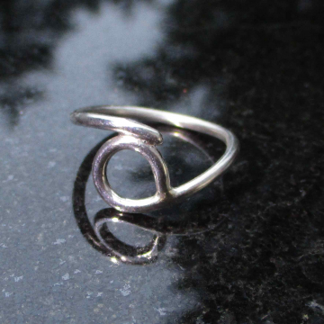 Silver Eye Ring Sterling Silver Size 7 Minimalist, Freeform, Circle Ring Silver Stacking Band