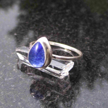 Blue Kyanite Silver Stacking Ring Size 7 Natural Teardrop Pear Shaped Stone Minimalist Thin Hammered 925 Sterling Silver Band